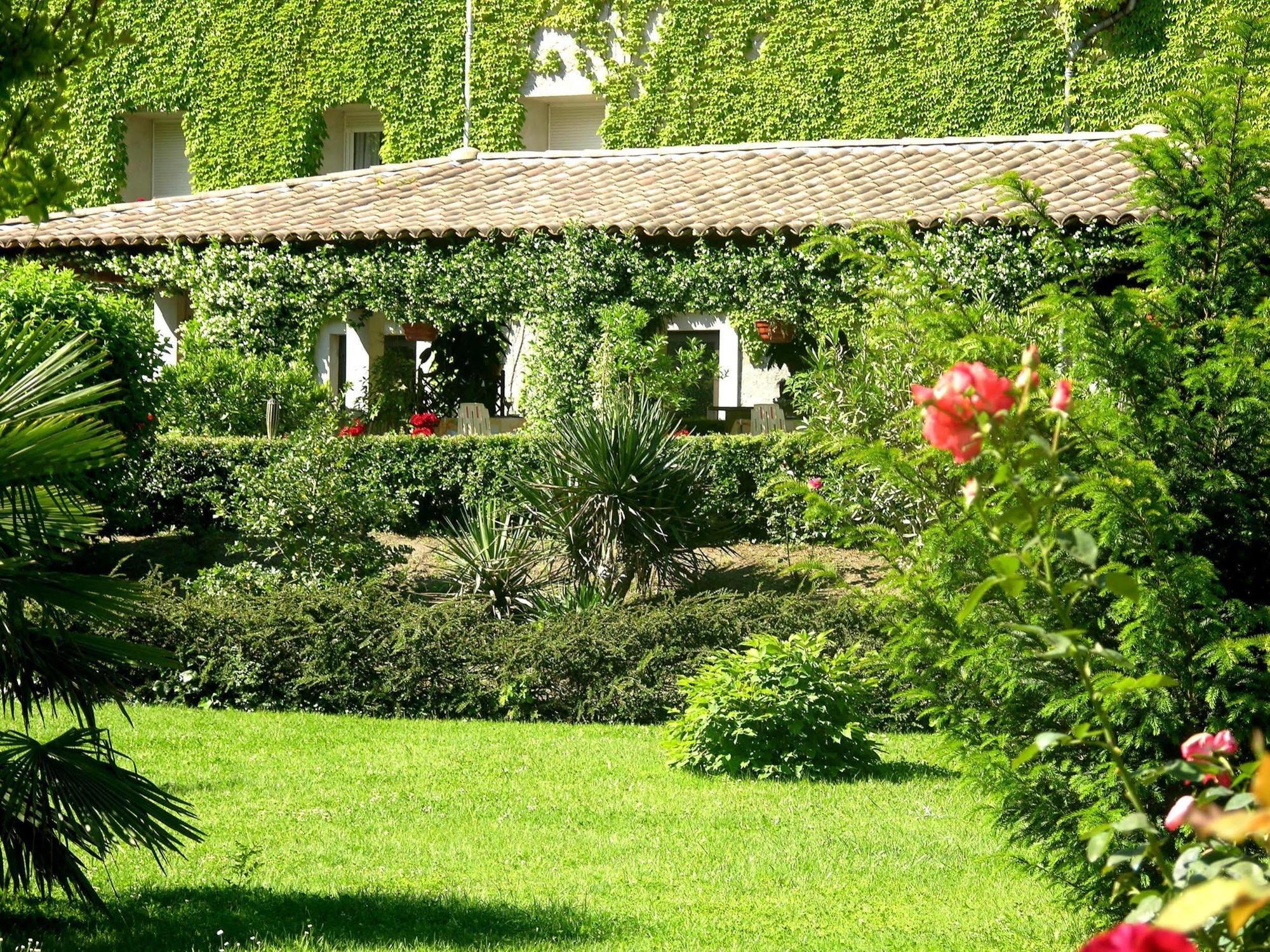 Logis Hotel Restaurant Les Norias Cazilhac  Exterior photo