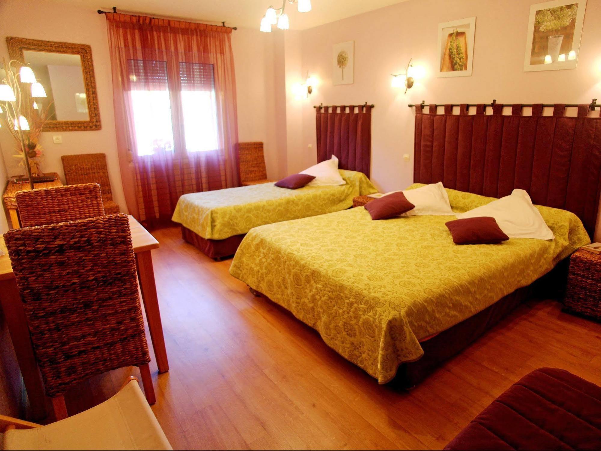 Logis Hotel Restaurant Les Norias Cazilhac  Exterior photo